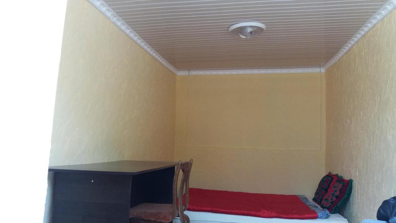 Happy Hostel In Kochkor Exterior foto