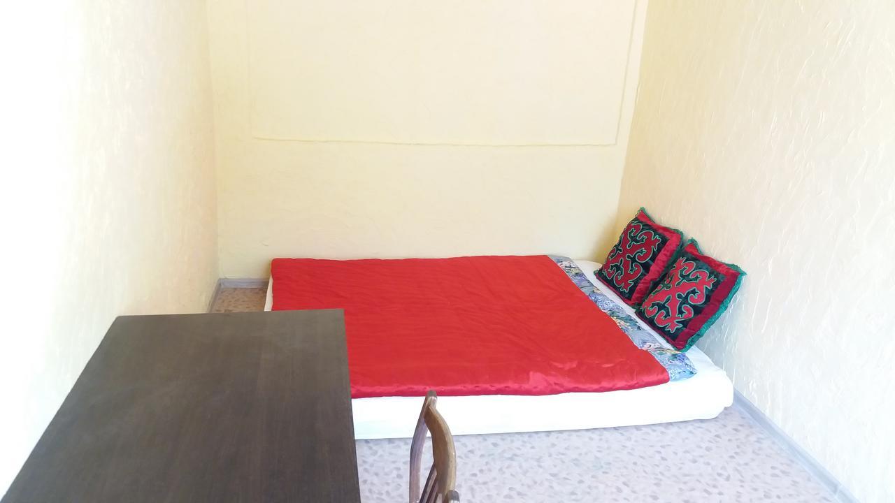 Happy Hostel In Kochkor Exterior foto