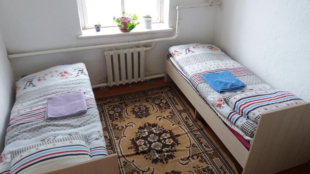 Happy Hostel In Kochkor Exterior foto
