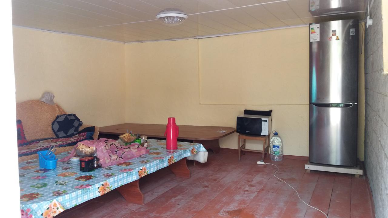 Happy Hostel In Kochkor Exterior foto